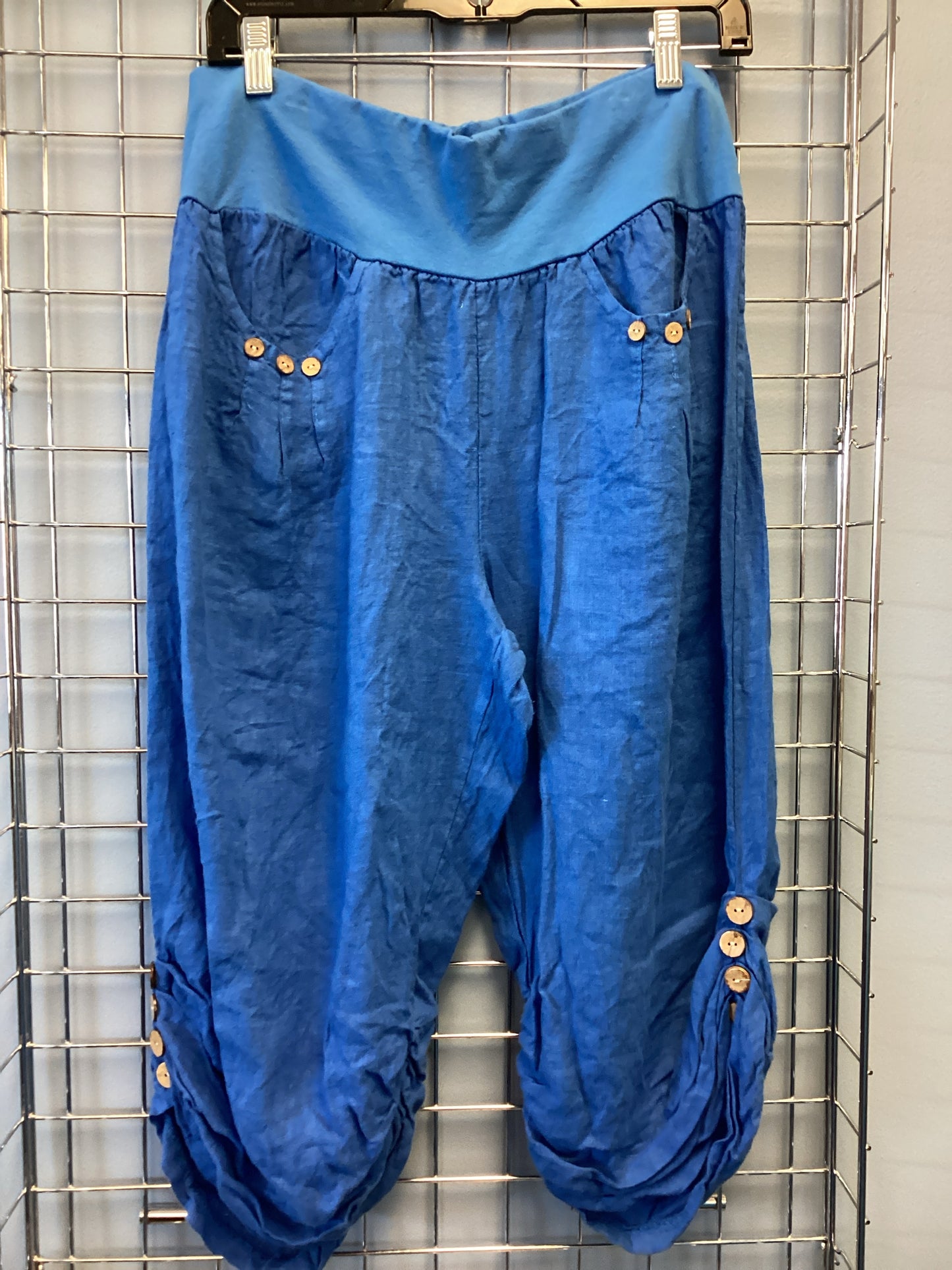 NEW COLLECTION Size One Size Royal Blue Capri